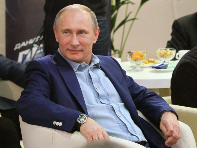 Εκνευρισμένος ο Πούτιν «πιάστηκε» να απειλεί αξιωματούχους με απομάκρυνση